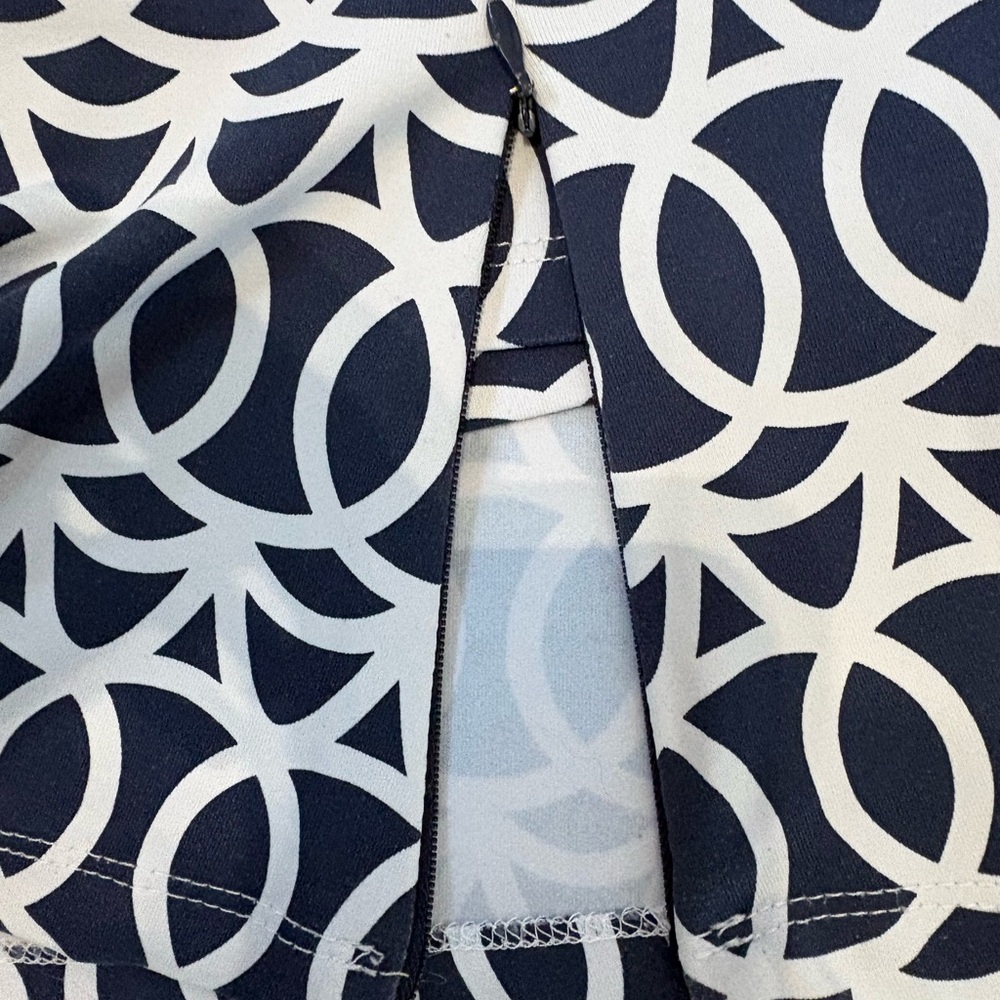 Lulu-B Navy White Geometric Pull-On Skort UPF 50 Coolant Fabric (SZ S) - Picture 6 of 8